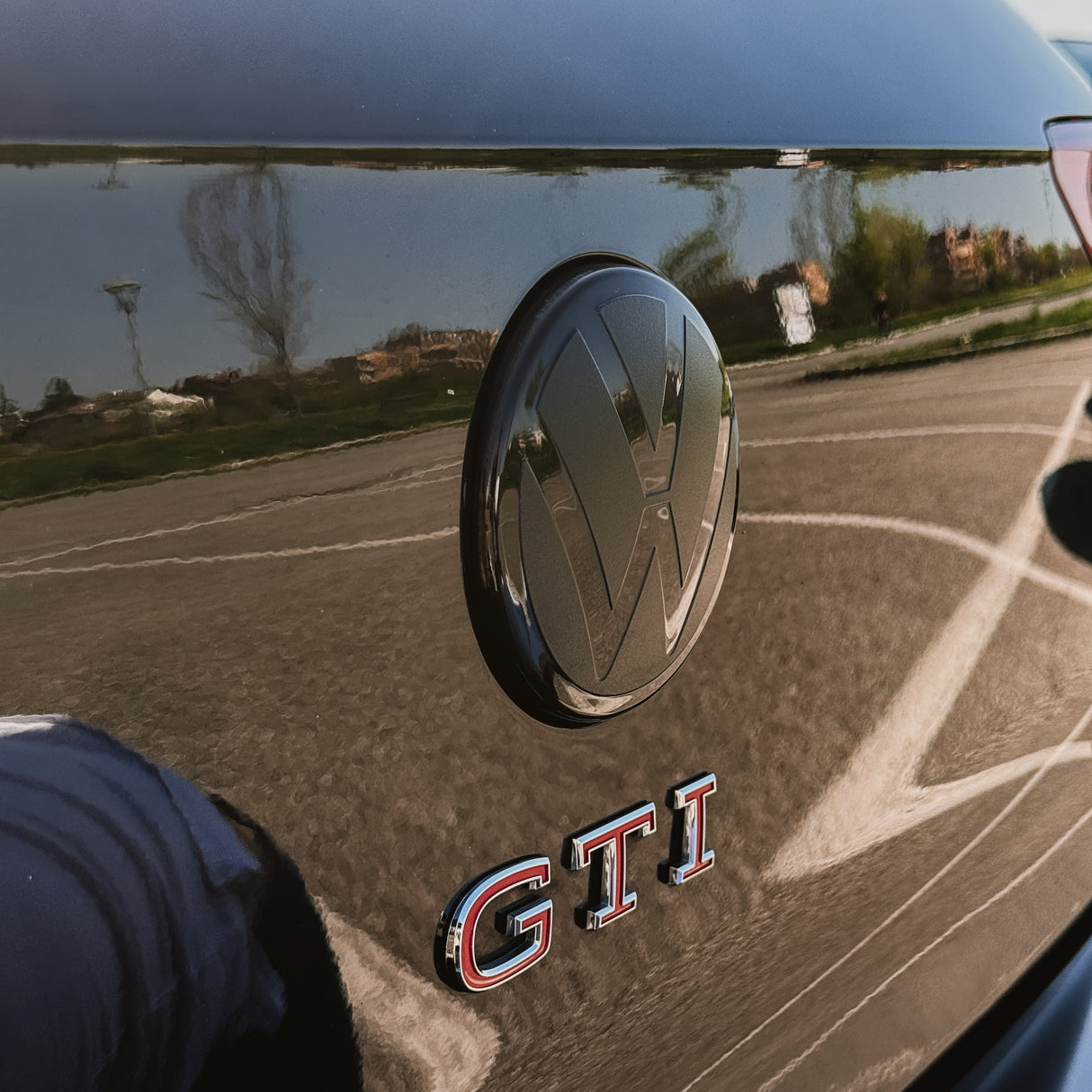 ADESIVO LOGO POSTERIORE GOLF MK8