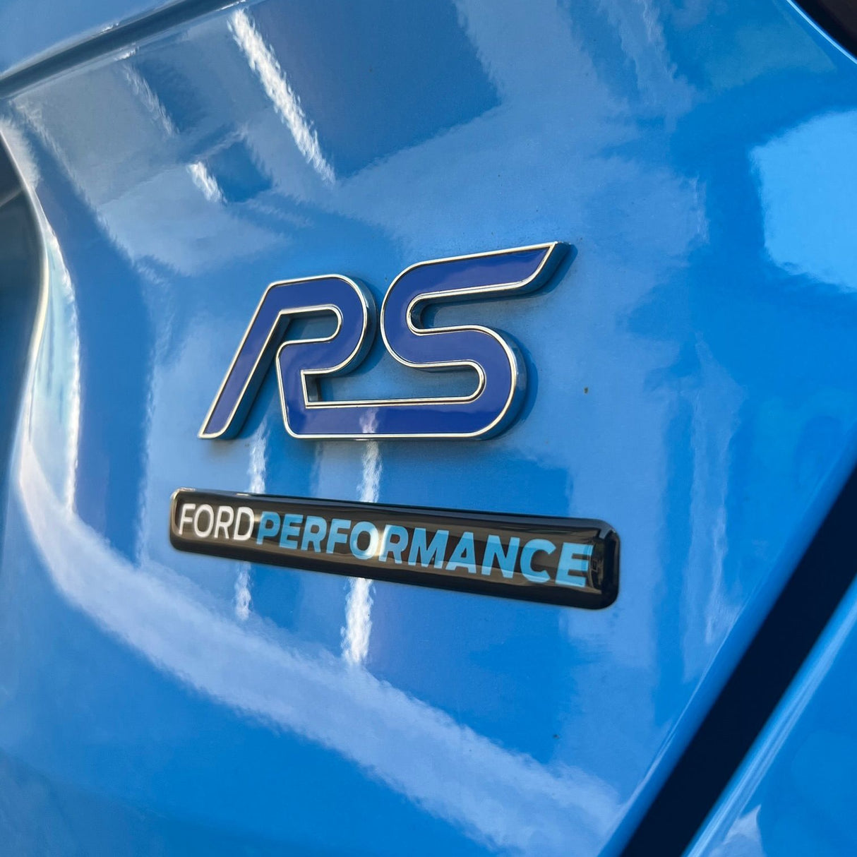 Universal Ford Performance gel badge