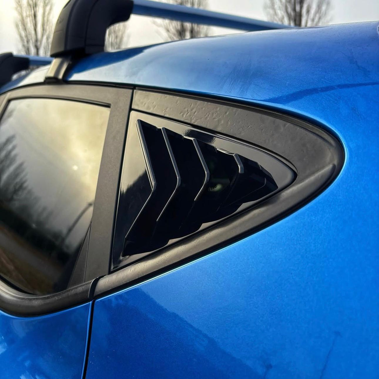 Cupola per finestrino posteriore MK8/.5 FIESTA PREORDER