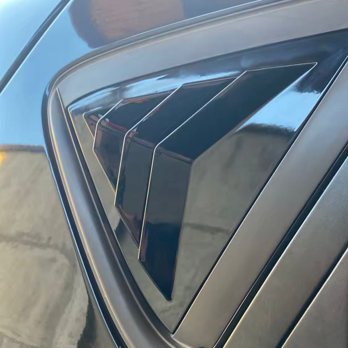 Cupola per finestrino posteriore MK7/.5 FIESTA 2009-2017 PREORDER