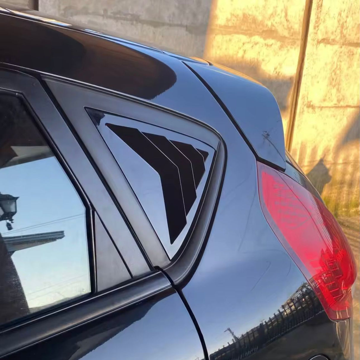 Cupola per finestrino posteriore MK7/.5 FIESTA 2009-2017 PREORDER