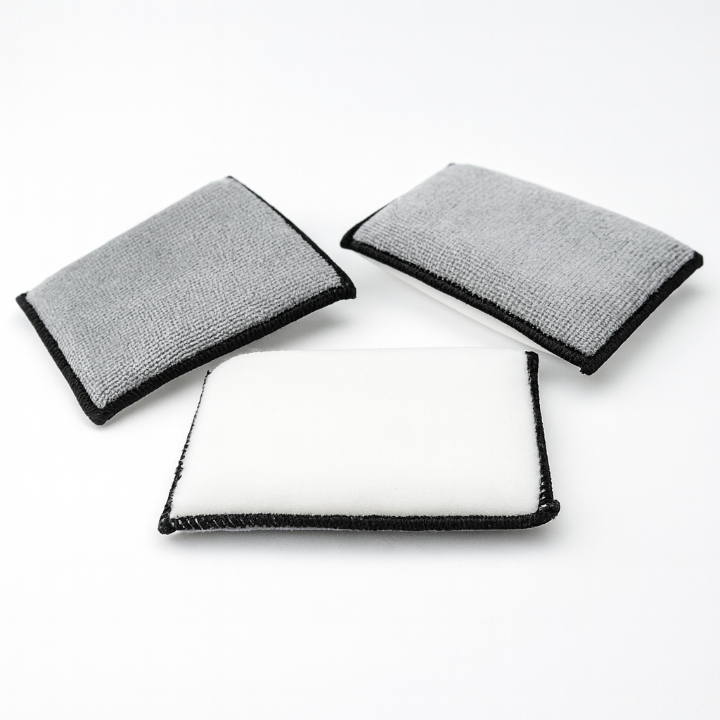 Scrub pulizia interni auto