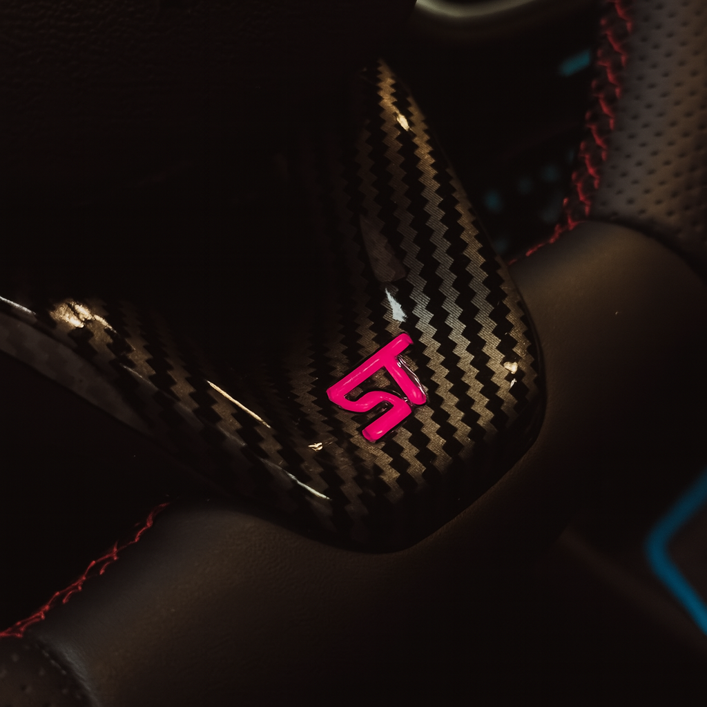 ST gel insert for carbon steering wheel cover