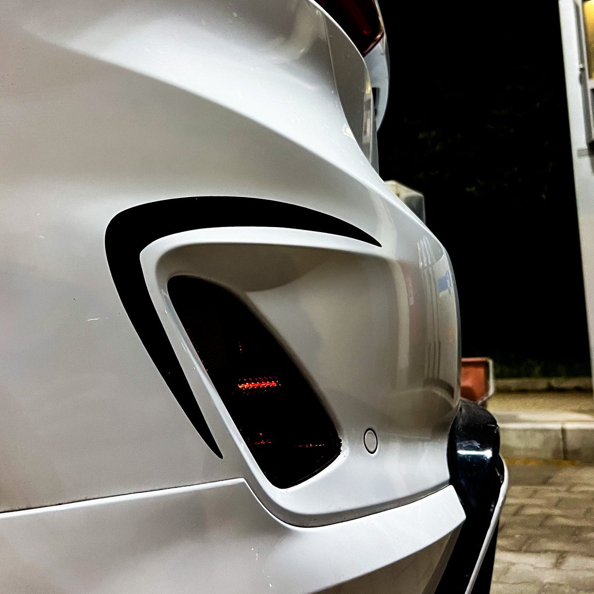 Contorni Retronebbia Adesivi per Ford Fiesta MK8 ST e ST-Line