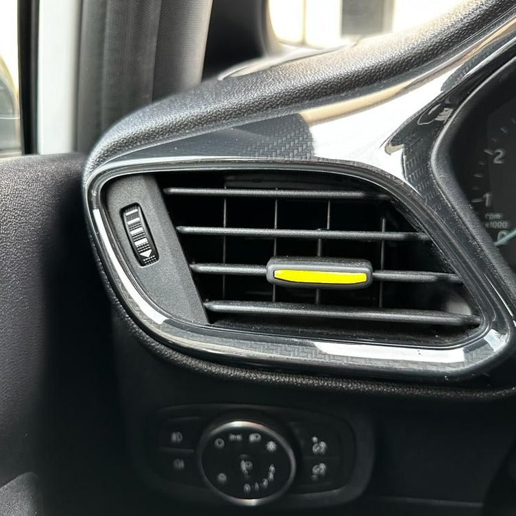 Copertura Cromature Bocchette Aria per Ford Fiesta MK8 e Puma MK2